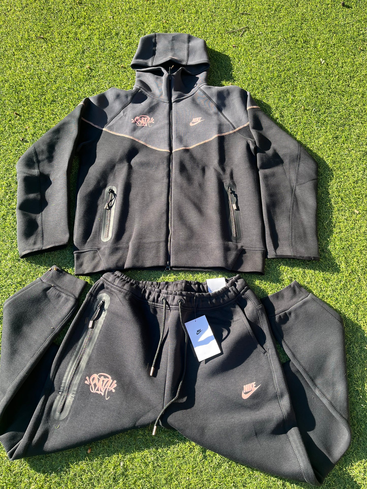 Conjunto SYNA X NIKE