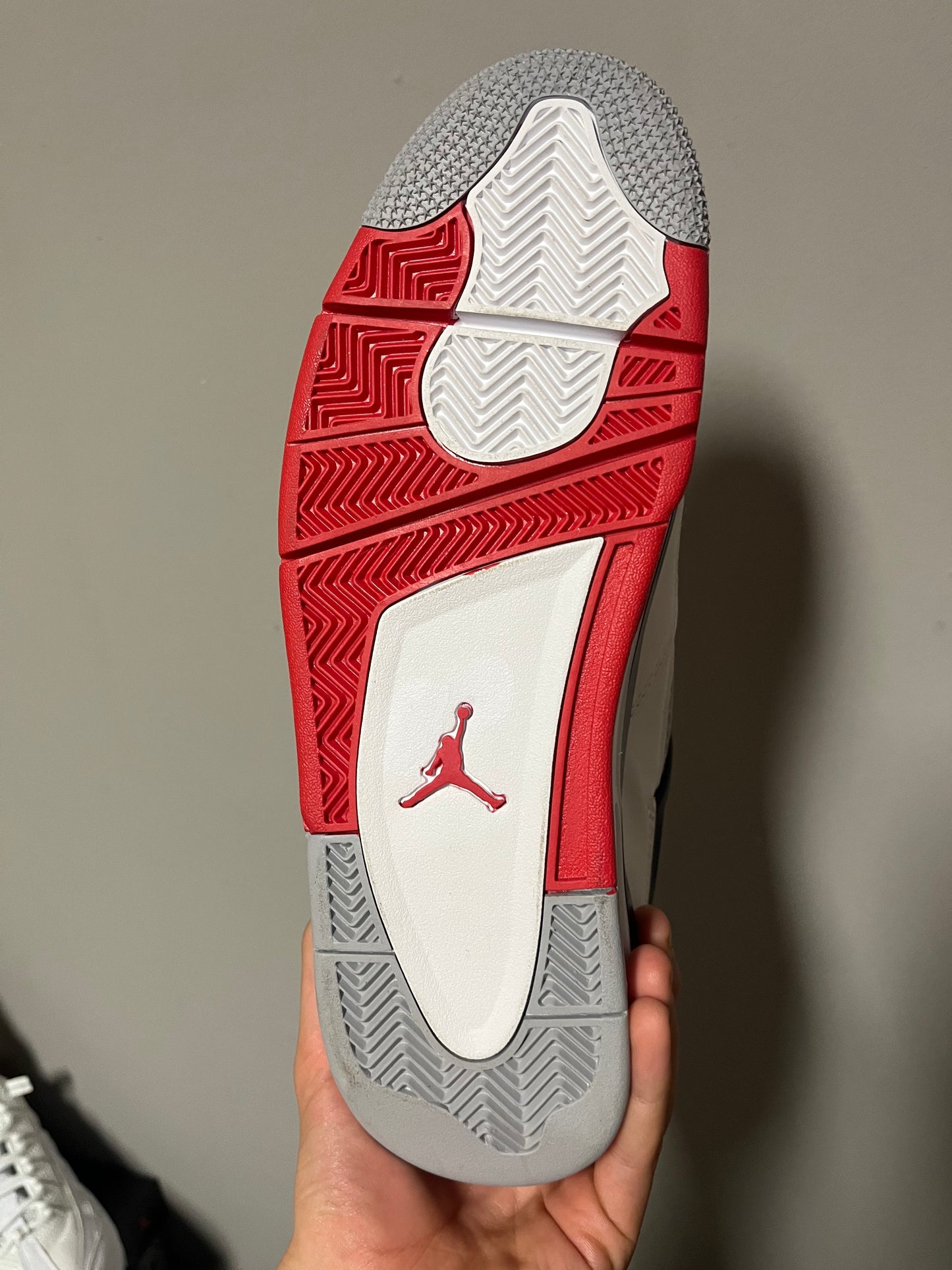 Jordan 4 Fire Red