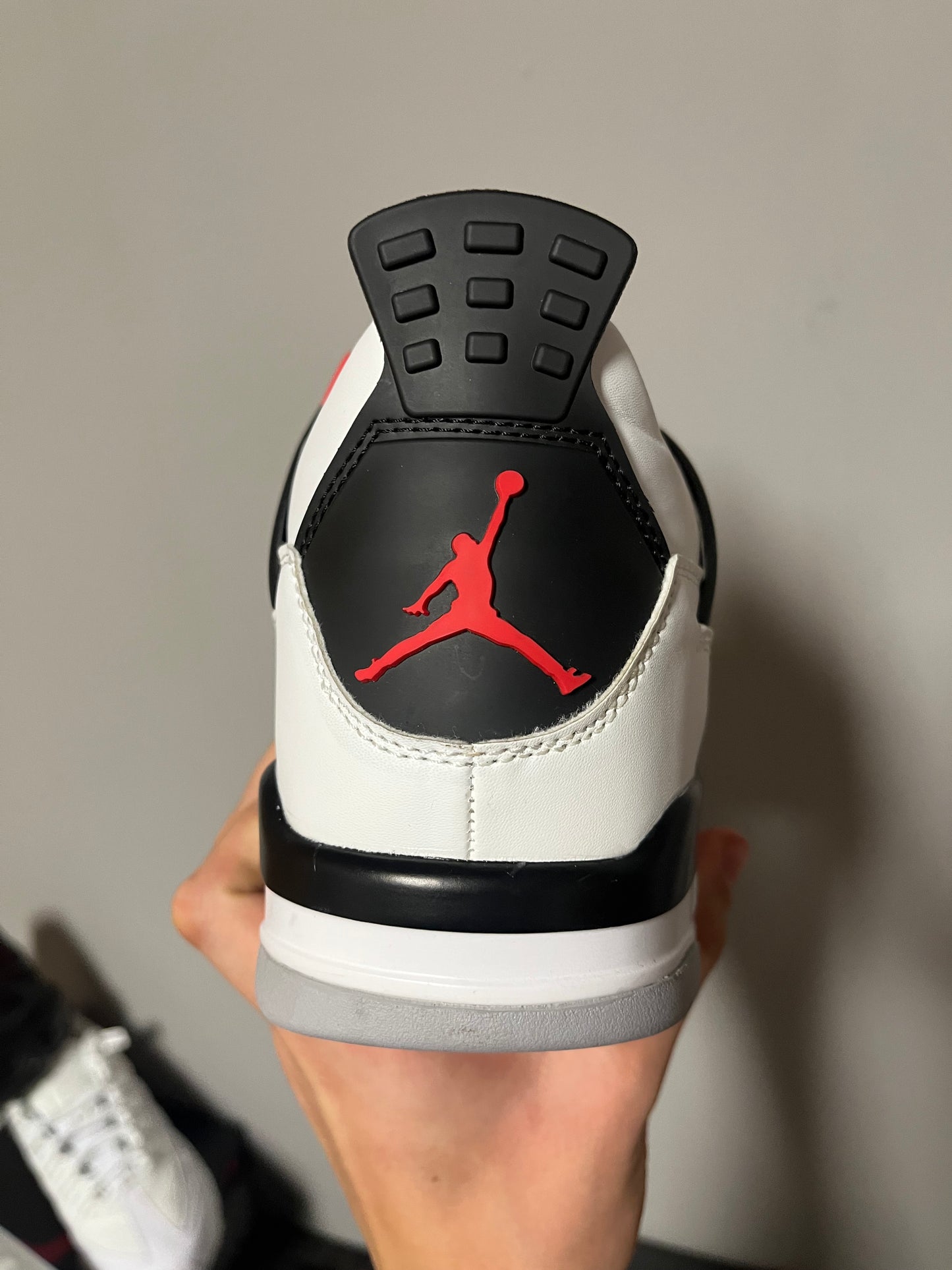Jordan 4 Fire Red