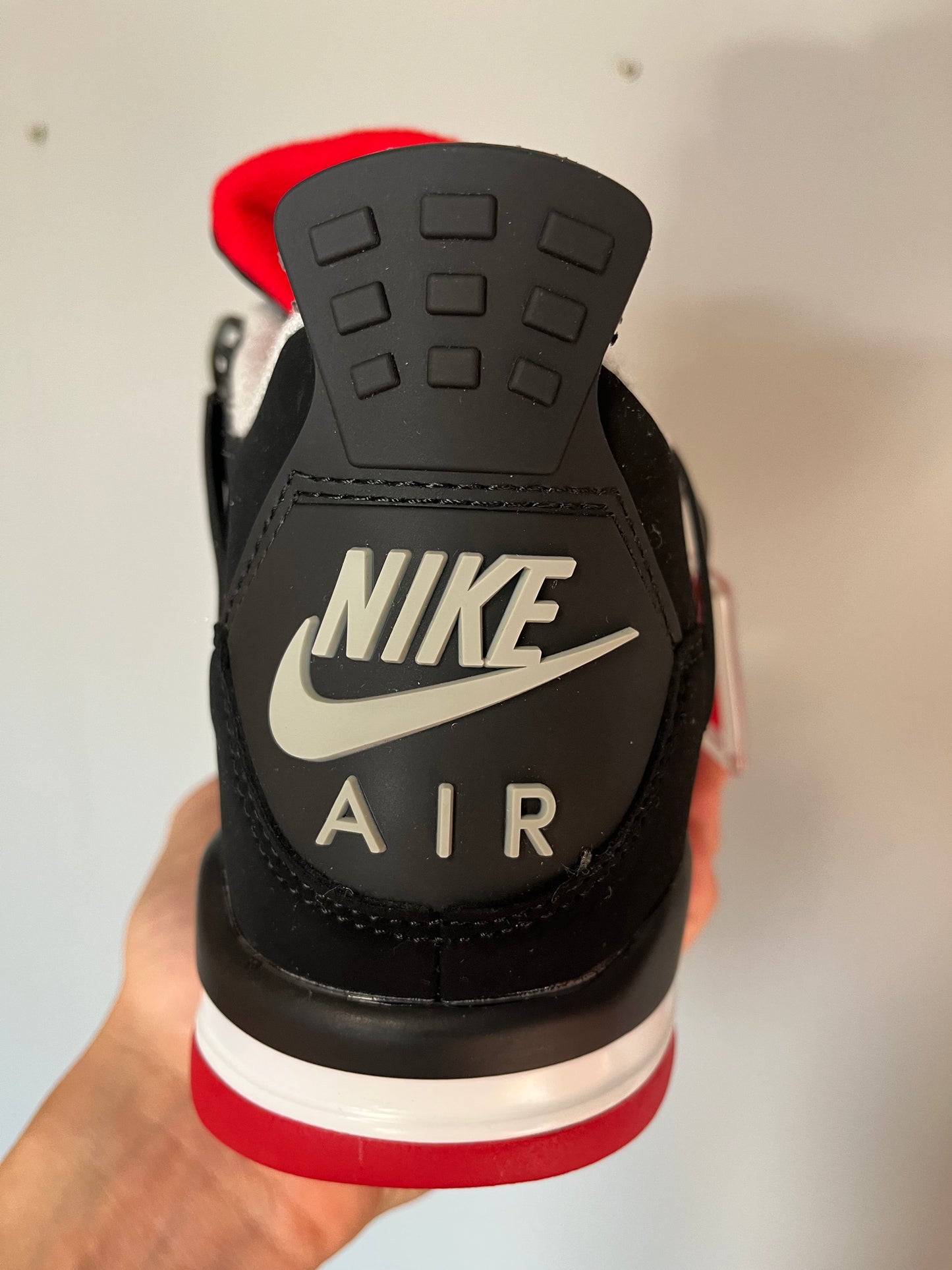 Jordan 4 Bred
