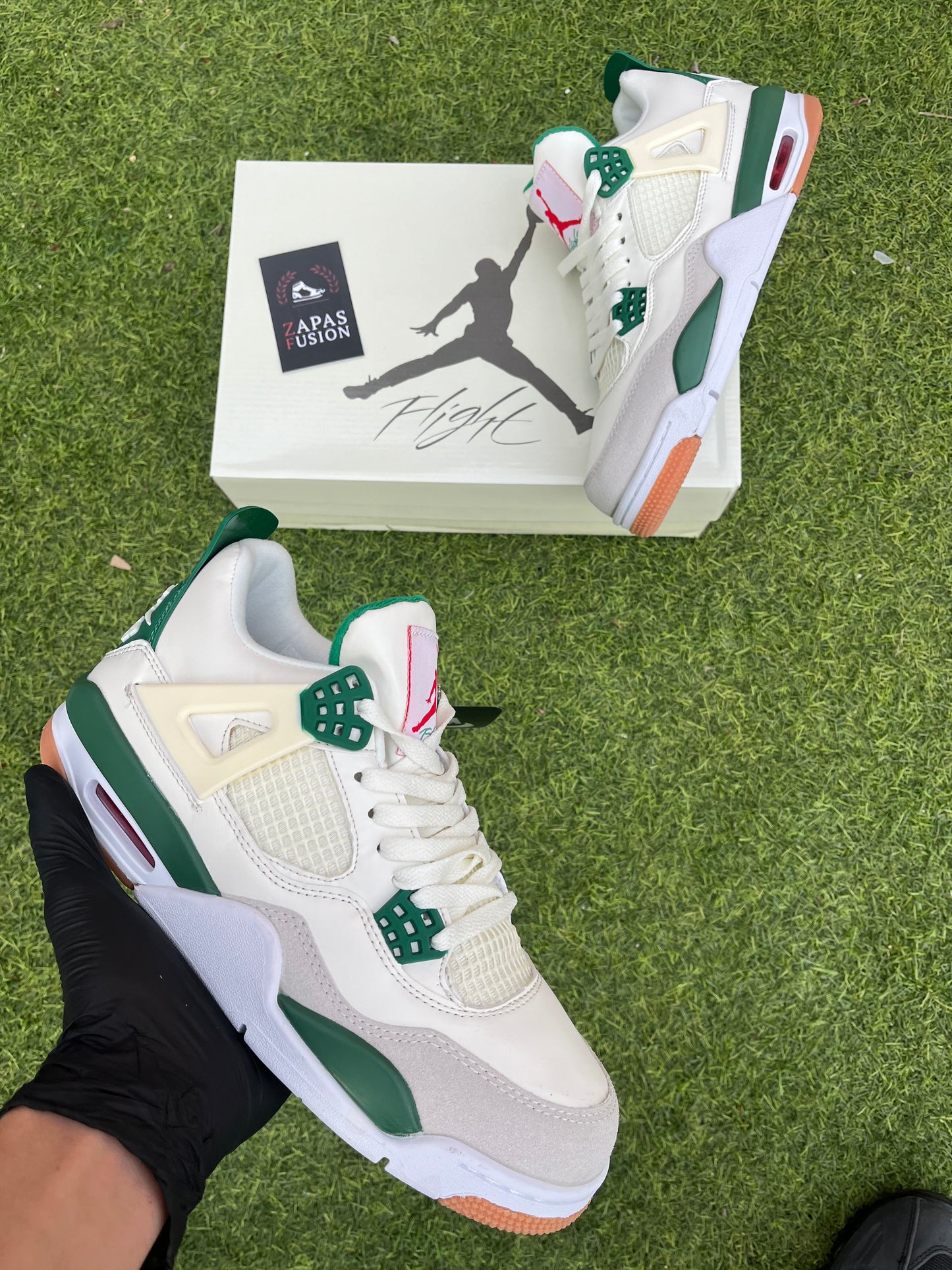 Jordan 4 Pine Green