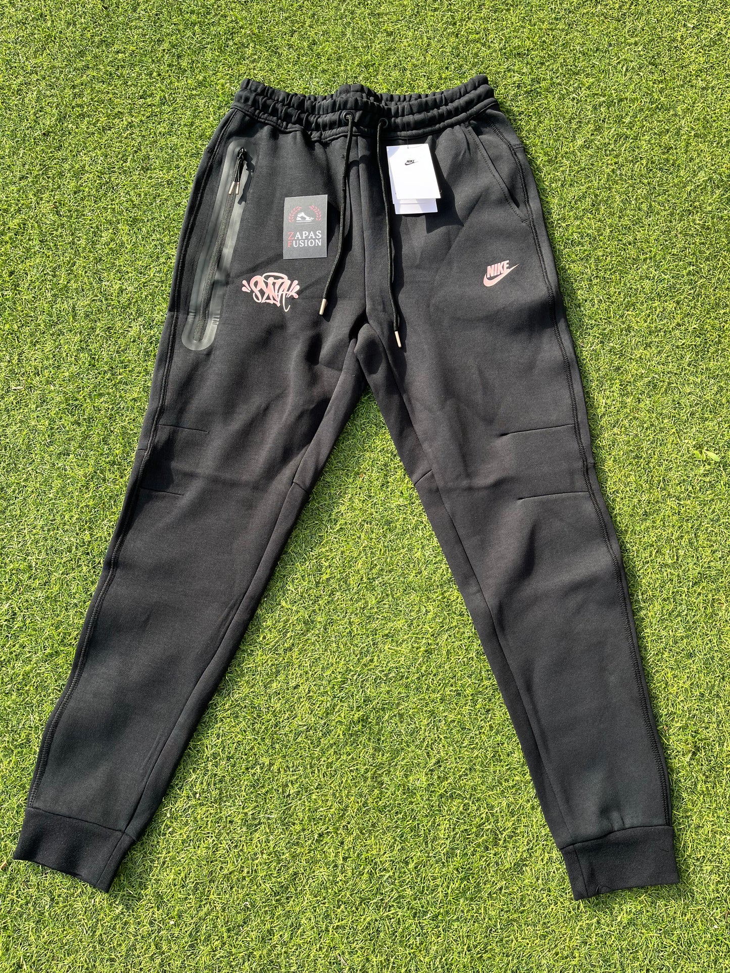 Pantalones SYNA X NIKE