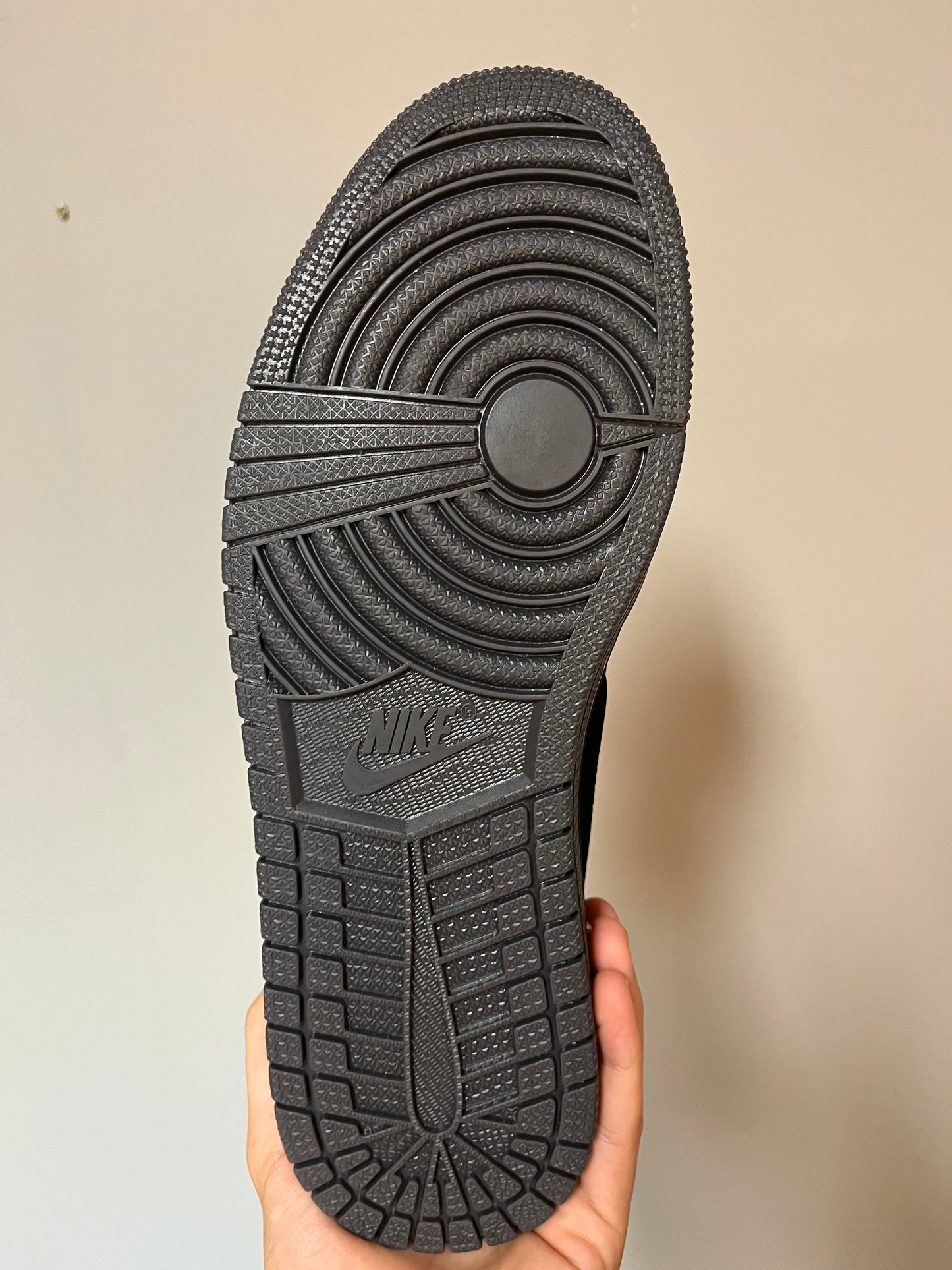 Jordan 1 Low Phantom Black