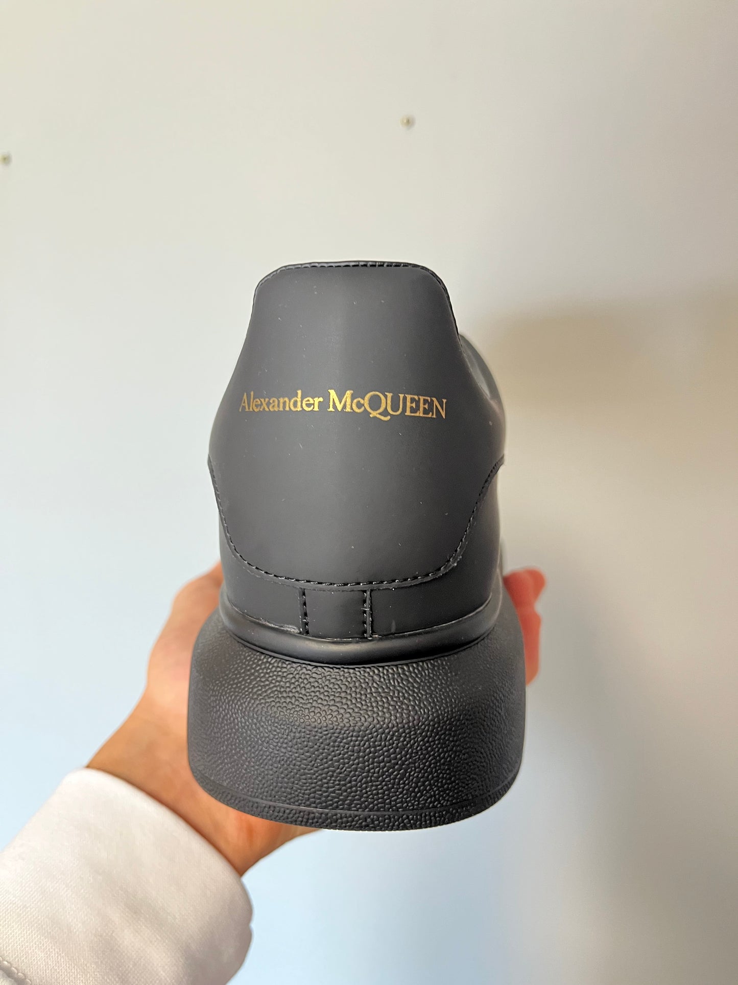 Alexander McQueen Negras