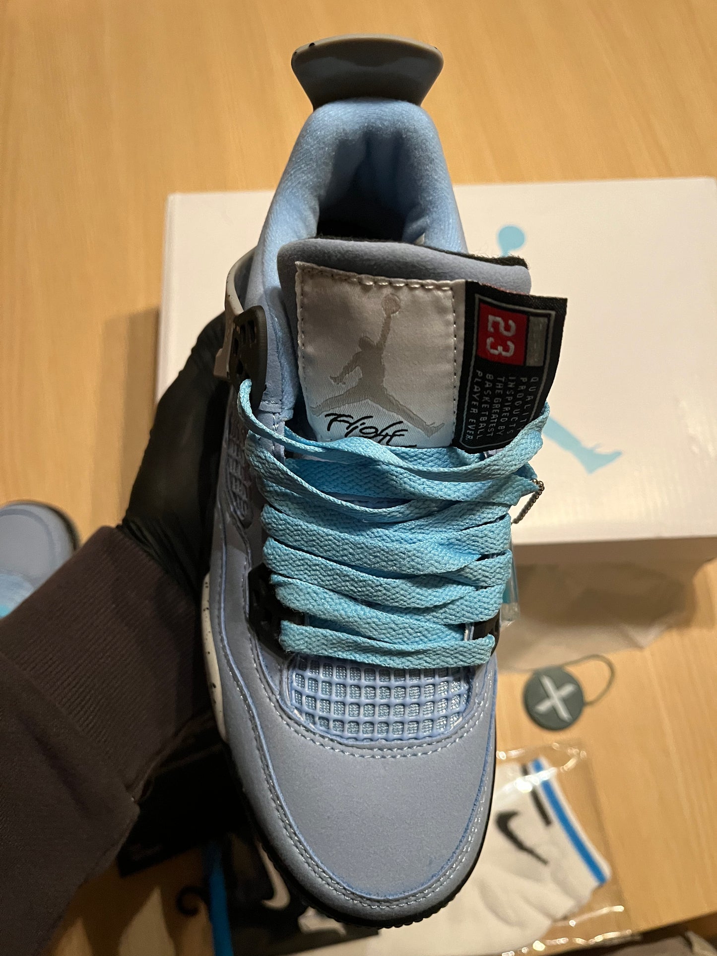 Jordan 4 University Blue
