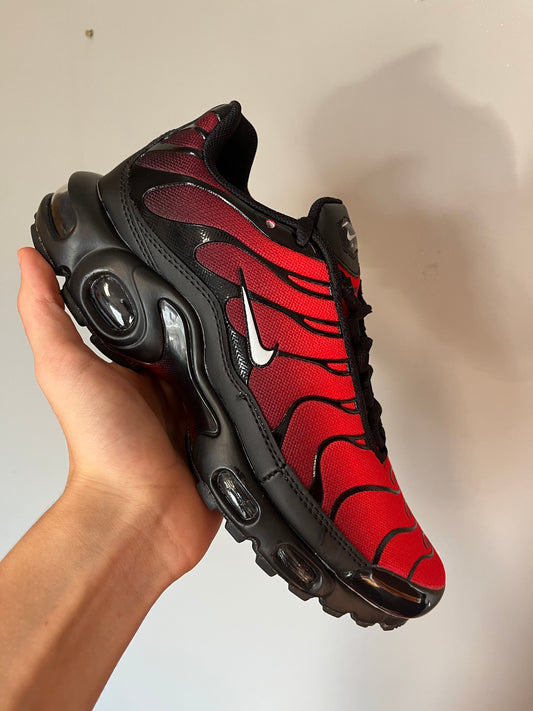 Nike TN Fire